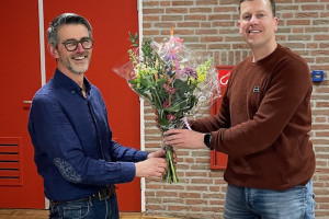 Bloemen voor inzet PvdA Zwartewaterland