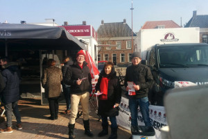 In gesprek op het Havenplein